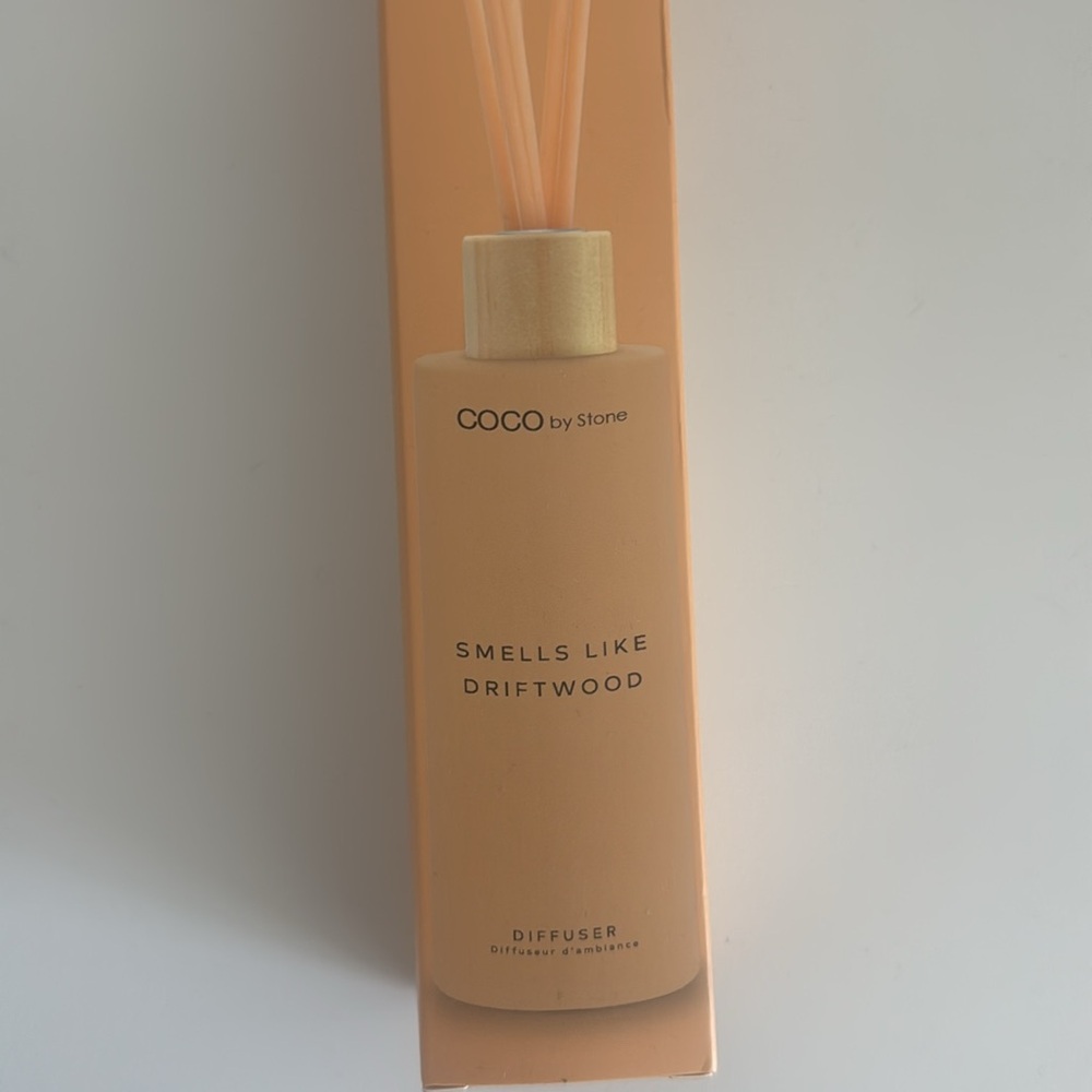 New in Box-Coco by Stone Reed Diffuser in Smells like Driftwood - Picture 4 of 4